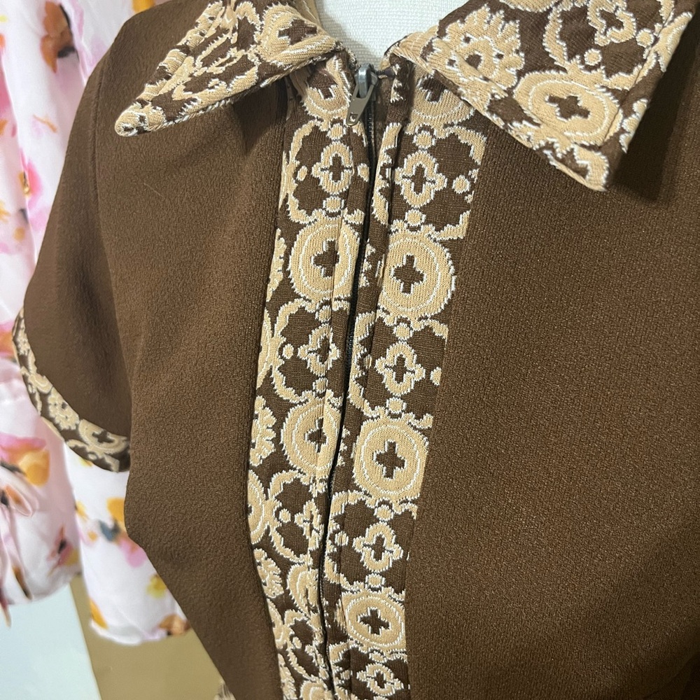 Handmade Vintage Mod Brown Patterned Dress - 1960s 1970s With Zipper and Pockets - Picture 4 of 7